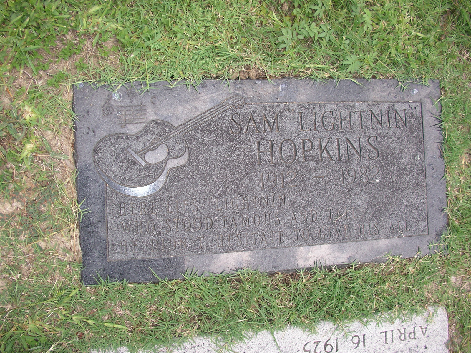 Lightning Hopkins headstone